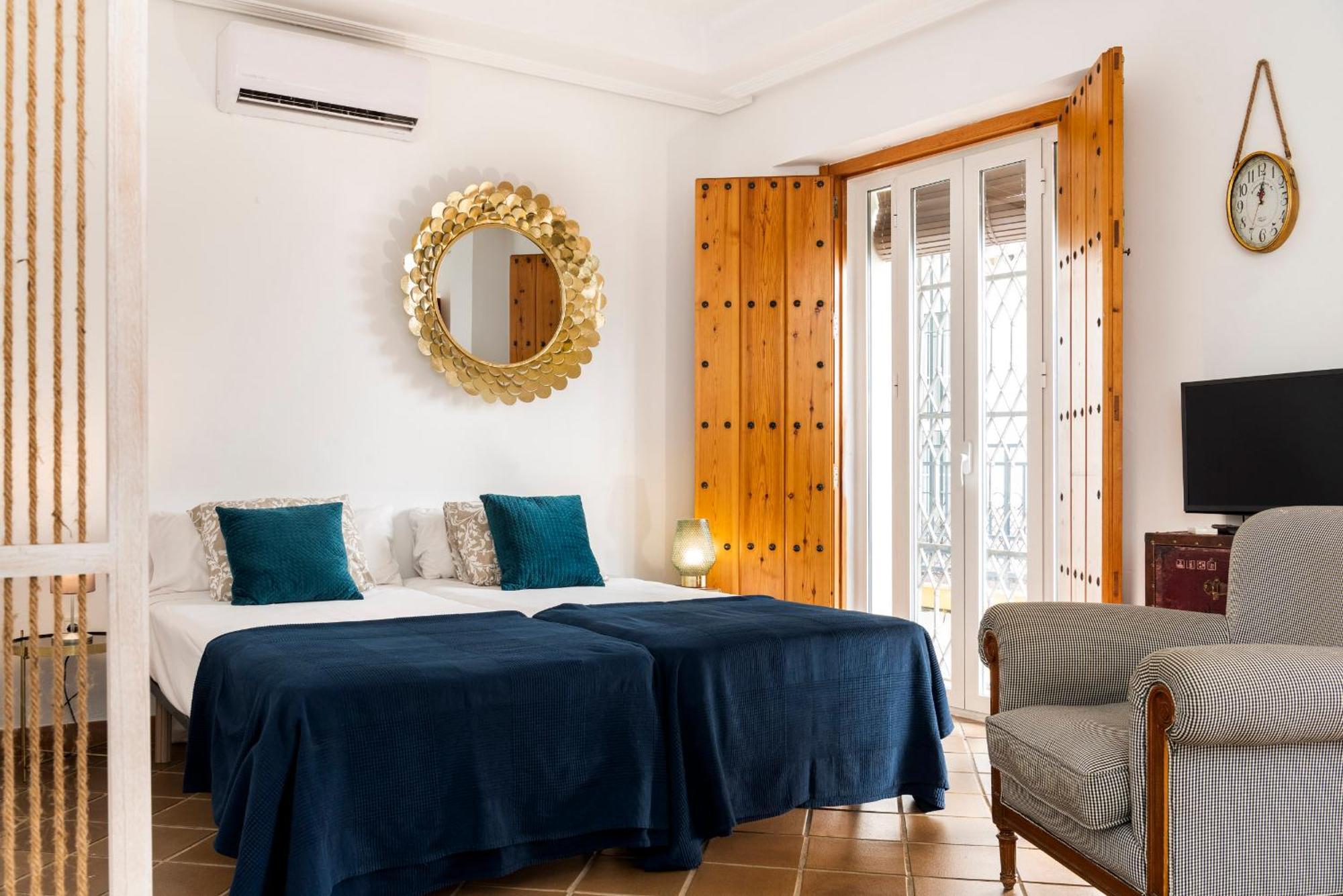 Placentines Seville Exterior photo